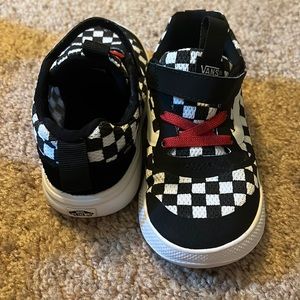 NWOT Vans Ultra Crush Velcro front 9.5t